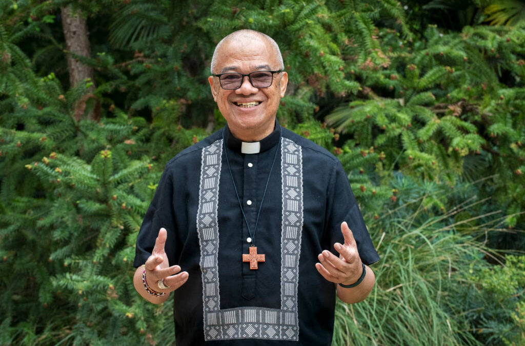 Bispo filipino: Parem de financiar os combustíveis fósseis